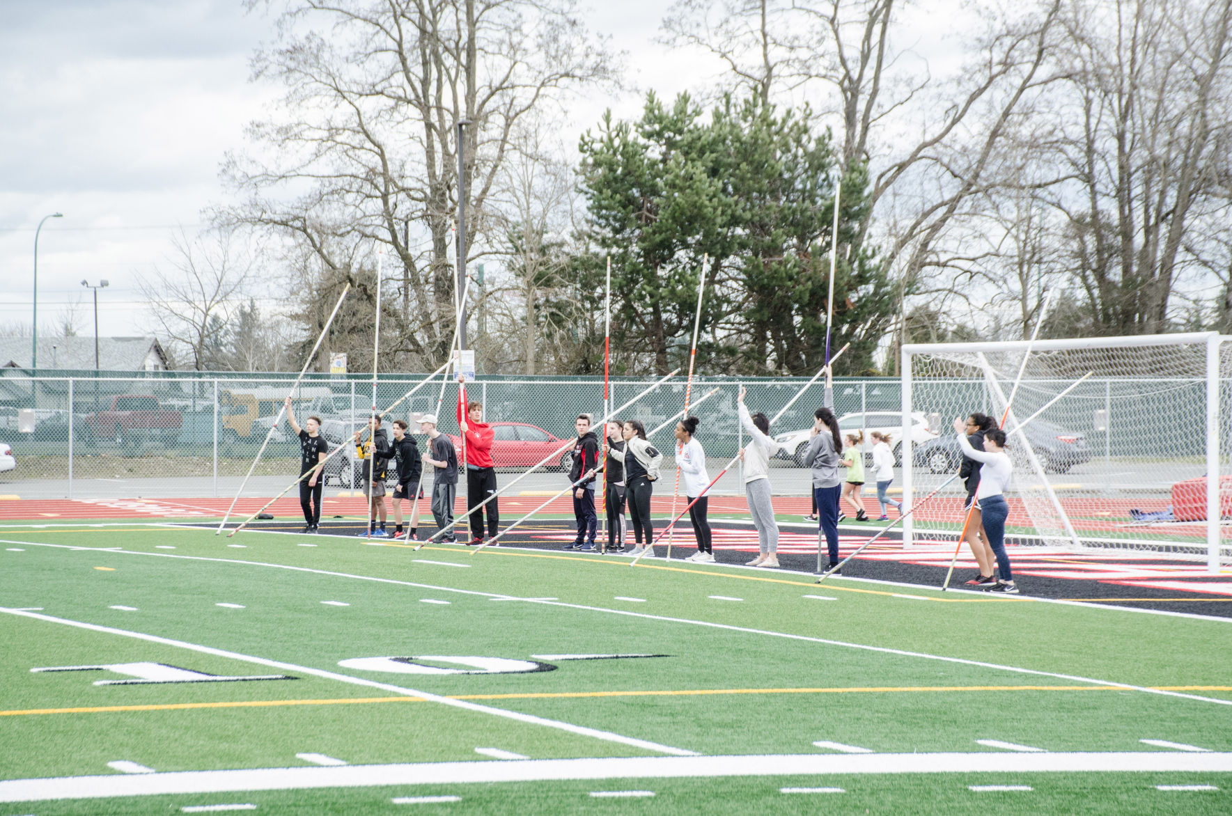 200312.sports.trackandfield.er4.jpg